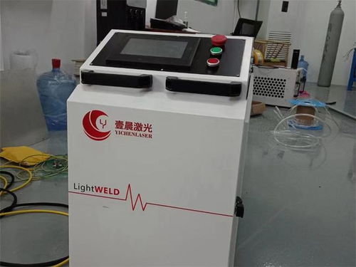 創(chuàng)鑫1500w手持激光器與同類產(chǎn)品對(duì)比 優(yōu)勢(shì)盡顯,哪款更適合你