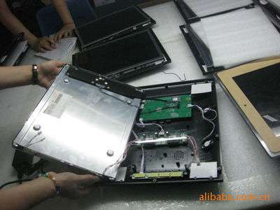 工廠供應15寸數碼相框/廣告機,專業生產,價格優勢,配掛架